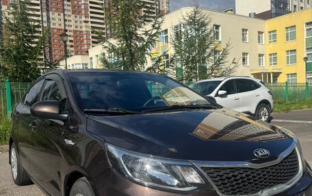 KIA Rio III рестайлинг, 2015 год, 830 000 рублей, 3 фотография