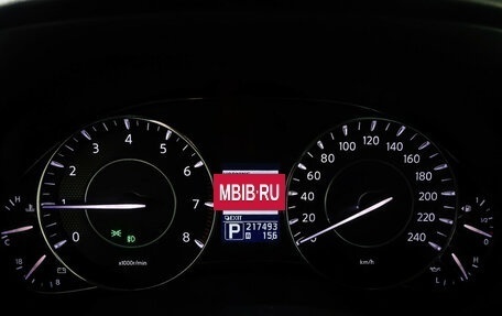 Nissan Patrol, 2011 год, 2 150 000 рублей, 16 фотография