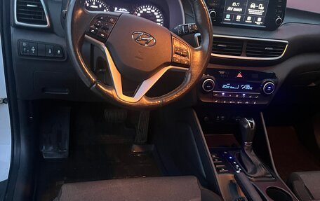 Hyundai Tucson III, 2019 год, 2 299 999 рублей, 3 фотография