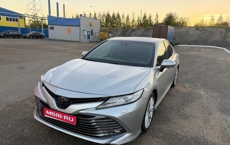 Toyota Camry, 2018 год, 3 250 000 рублей, 1 фотография