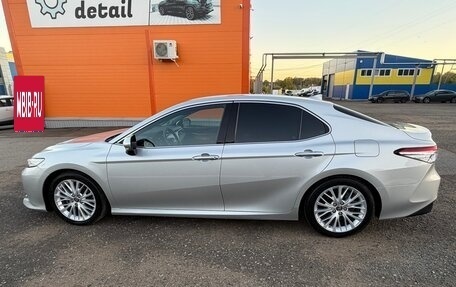 Toyota Camry, 2018 год, 3 250 000 рублей, 7 фотография