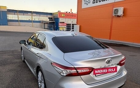 Toyota Camry, 2018 год, 3 250 000 рублей, 6 фотография