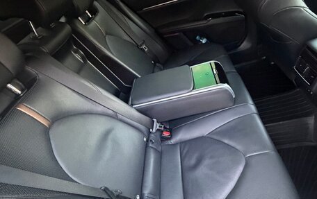 Toyota Camry, 2018 год, 3 250 000 рублей, 12 фотография