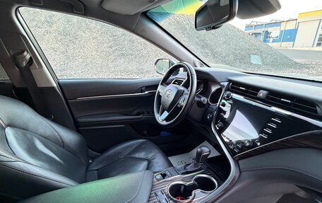 Toyota Camry, 2018 год, 3 250 000 рублей, 14 фотография