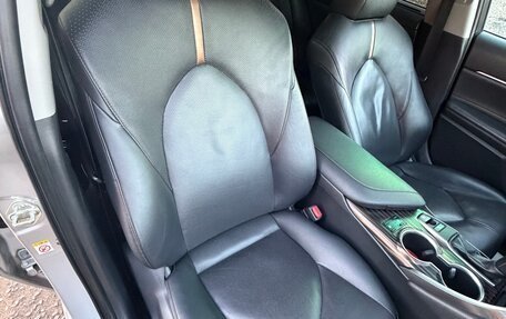 Toyota Camry, 2018 год, 3 250 000 рублей, 13 фотография