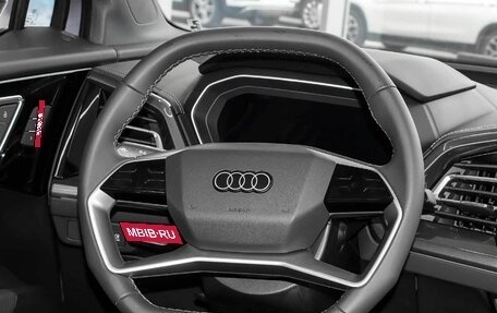 Audi Q4 e-tron, 2024 год, 4 790 000 рублей, 14 фотография
