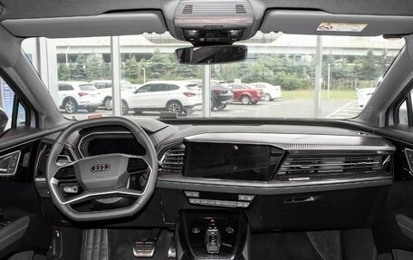 Audi Q4 e-tron, 2024 год, 4 790 000 рублей, 16 фотография