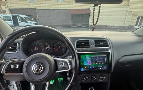 Volkswagen Polo VI (EU Market), 2018 год, 920 000 рублей, 27 фотография