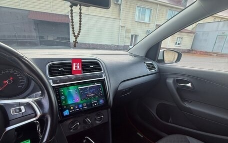 Volkswagen Polo VI (EU Market), 2018 год, 920 000 рублей, 28 фотография