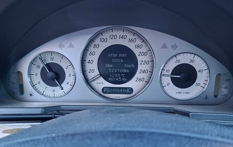 Mercedes-Benz E-Класс, 2004 год, 1 300 000 рублей, 10 фотография