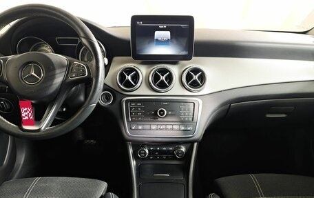 Mercedes-Benz GLA, 2016 год, 1 609 000 рублей, 14 фотография