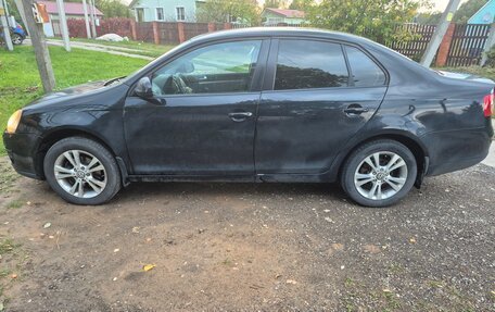 Volkswagen Jetta VI, 2010 год, 550 000 рублей, 2 фотография