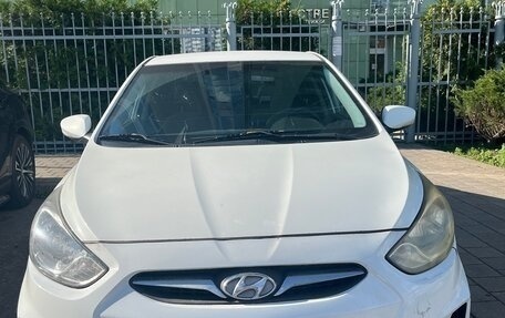 Hyundai Solaris II рестайлинг, 2014 год, 700 000 рублей, 1 фотография