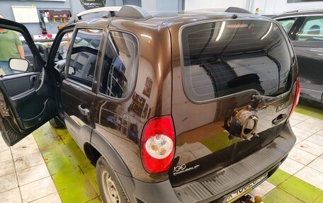 Chevrolet Niva I рестайлинг, 2011 год, 550 000 рублей, 5 фотография
