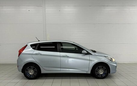 Hyundai Solaris II рестайлинг, 2011 год, 680 000 рублей, 4 фотография