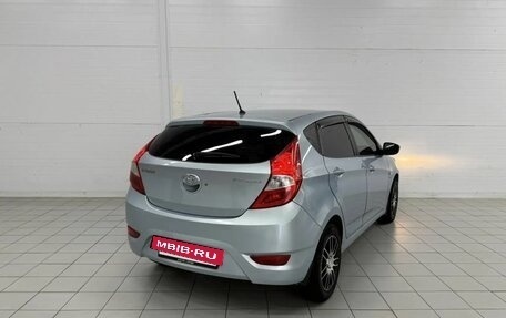 Hyundai Solaris II рестайлинг, 2011 год, 680 000 рублей, 6 фотография