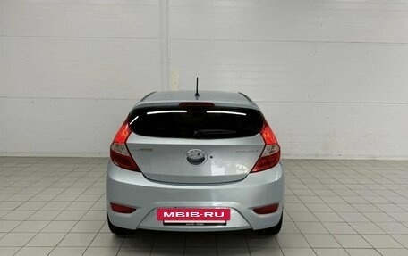 Hyundai Solaris II рестайлинг, 2011 год, 680 000 рублей, 7 фотография