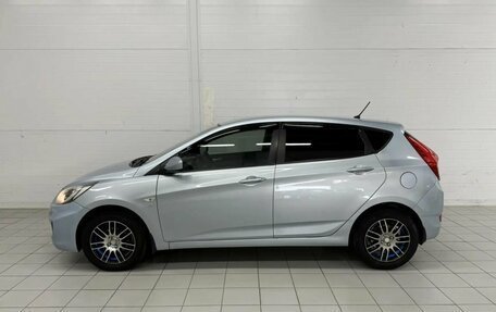 Hyundai Solaris II рестайлинг, 2011 год, 680 000 рублей, 9 фотография