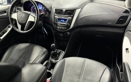 Hyundai Solaris II рестайлинг, 2011 год, 680 000 рублей, 16 фотография