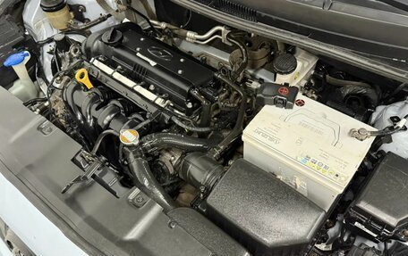 Hyundai Solaris II рестайлинг, 2011 год, 680 000 рублей, 12 фотография