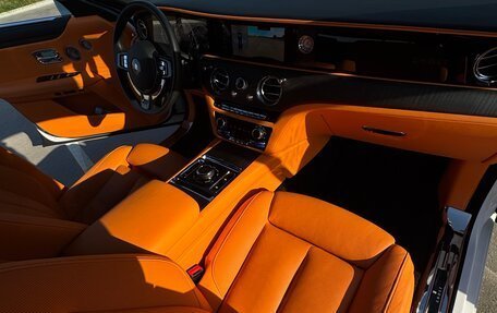 Rolls-Royce Ghost Series II рестайлинг, 2022 год, 29 100 000 рублей, 12 фотография