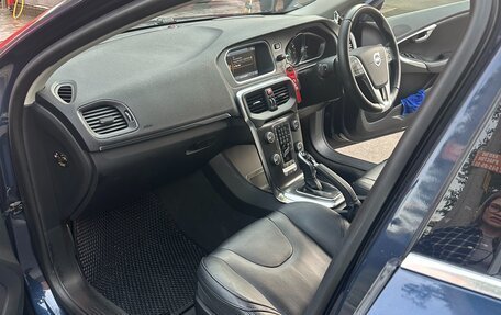 Volvo V40 Cross Country I, 2014 год, 1 450 000 рублей, 15 фотография