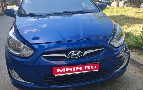 Hyundai Solaris II рестайлинг, 2011 год, 530 000 рублей, 5 фотография