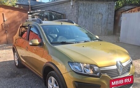 Renault Sandero II рестайлинг, 2015 год, 910 000 рублей, 2 фотография