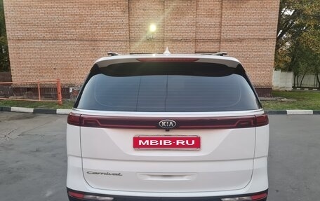 KIA Carnival, 2021 год, 4 000 000 рублей, 5 фотография