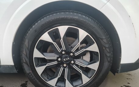 KIA Carnival, 2021 год, 4 000 000 рублей, 21 фотография