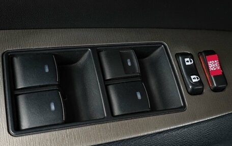 Toyota Avensis III рестайлинг, 2011 год, 999 000 рублей, 19 фотография