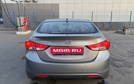 Hyundai Avante, 2011 год, 850 000 рублей, 5 фотография