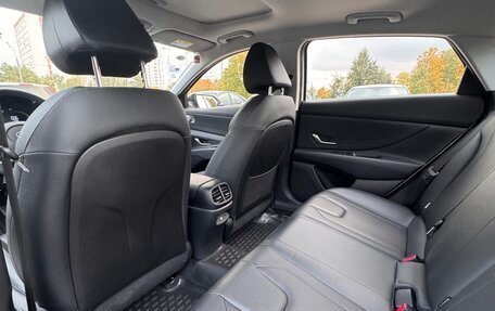 Hyundai Elantra, 2023 год, 2 150 000 рублей, 11 фотография