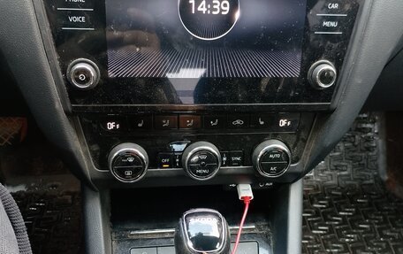 Skoda Octavia, 2017 год, 1 800 000 рублей, 17 фотография