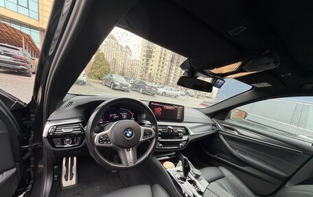 BMW 5 серия, 2023 год, 4 890 000 рублей, 4 фотография