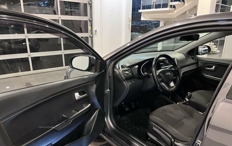 KIA Rio III рестайлинг, 2013 год, 750 000 рублей, 21 фотография