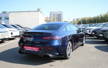 Mercedes-Benz E-Класс, 2017 год, 3 500 000 рублей, 4 фотография