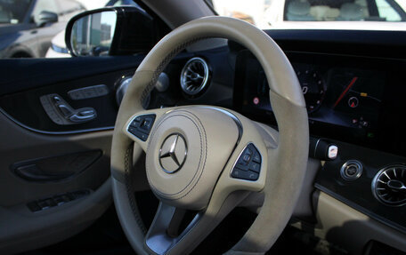 Mercedes-Benz E-Класс, 2017 год, 3 500 000 рублей, 13 фотография