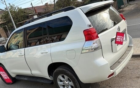 Toyota Land Cruiser Prado 150 рестайлинг 2, 2013 год, 2 650 000 рублей, 2 фотография