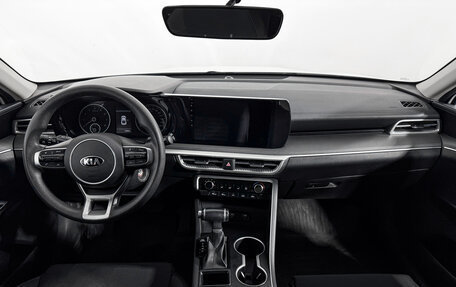 KIA K5, 2021 год, 2 139 000 рублей, 15 фотография