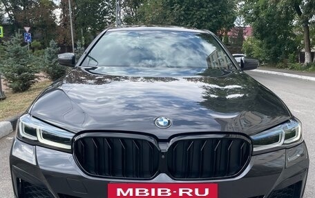 BMW 5 серия, 2020 год, 4 250 000 рублей, 2 фотография