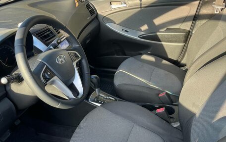 Hyundai Solaris II рестайлинг, 2013 год, 1 000 000 рублей, 9 фотография