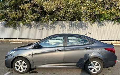 Hyundai Solaris II рестайлинг, 2013 год, 1 000 000 рублей, 4 фотография