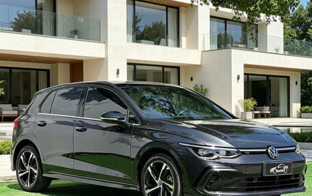 Volkswagen Golf VIII, 2023 год, 1 534 000 рублей, 3 фотография