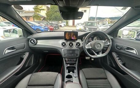 Mercedes-Benz GLA, 2017 год, 1 458 000 рублей, 12 фотография