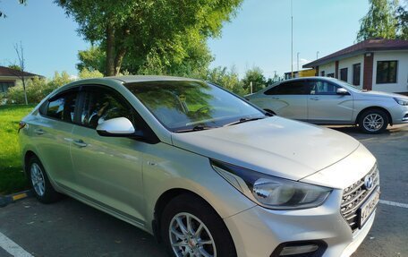 Hyundai Solaris II рестайлинг, 2017 год, 1 300 000 рублей, 2 фотография