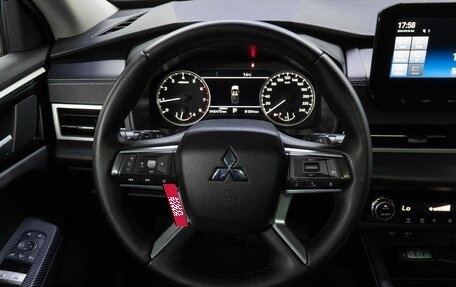 Mitsubishi Outlander, 2024 год, 3 600 000 рублей, 19 фотография