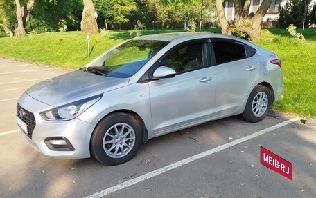 Hyundai Solaris II рестайлинг, 2017 год, 1 300 000 рублей, 13 фотография