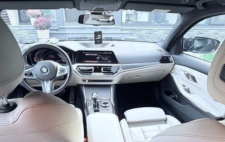 BMW 3 серия, 2021 год, 4 500 000 рублей, 11 фотография
