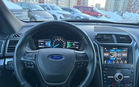 Ford Explorer VI, 2019 год, 4 300 000 рублей, 4 фотография